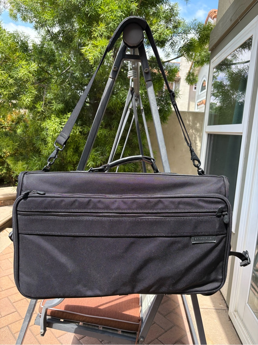 Briggs & Riley compact garment Tri fold